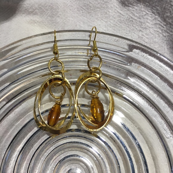 Gold and Amber Dangle Earrings - Picture 6 of 8